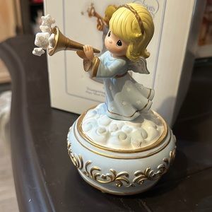 Precious Moments Trumpeting Angel Musical “Hark the Herald Angels Song”